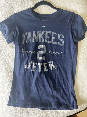 Majestic  Navy Yankees 'Jeter 2' Graphic Tee